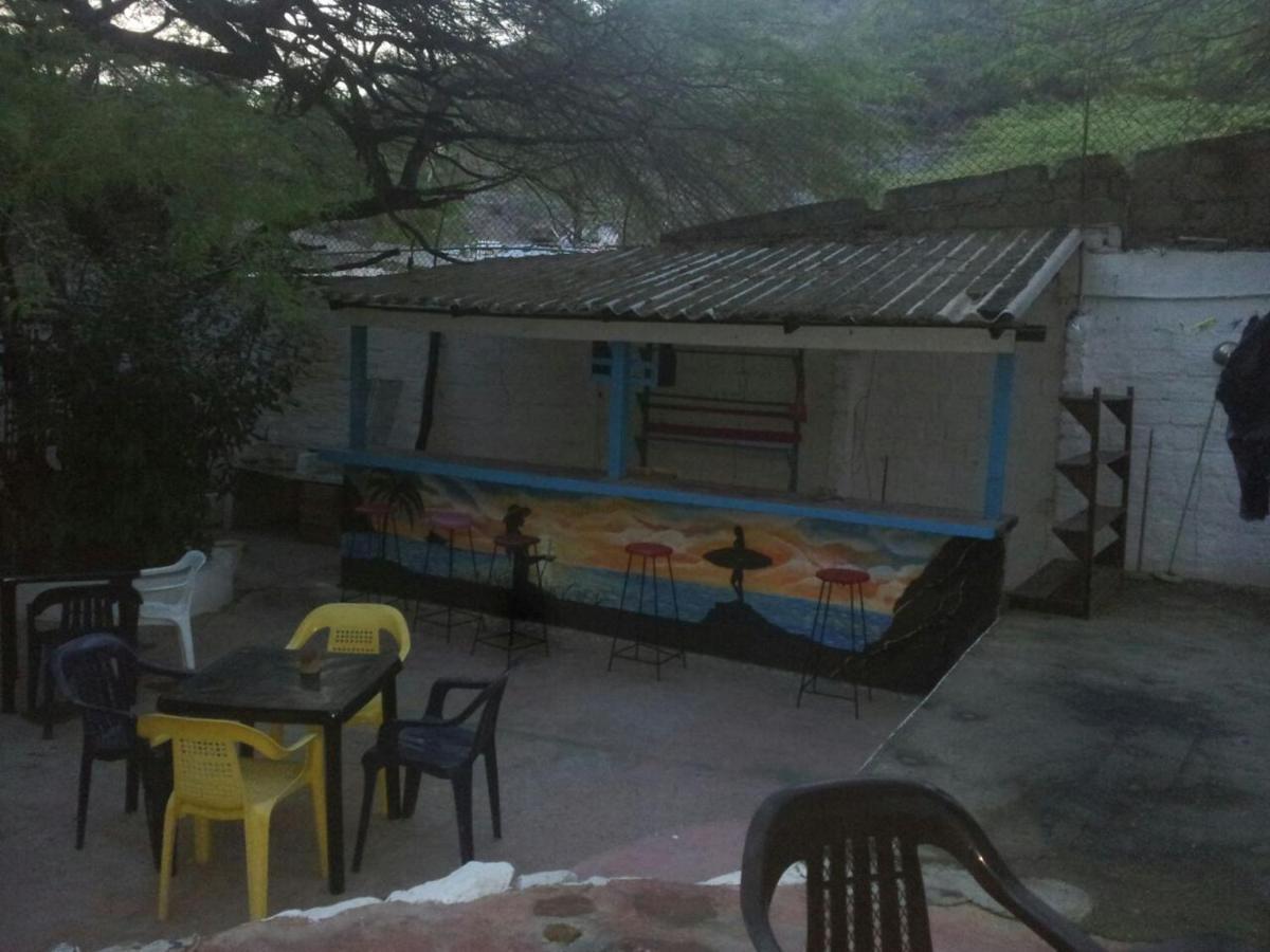 El Garaje Hostal Таганга Екстер'єр фото