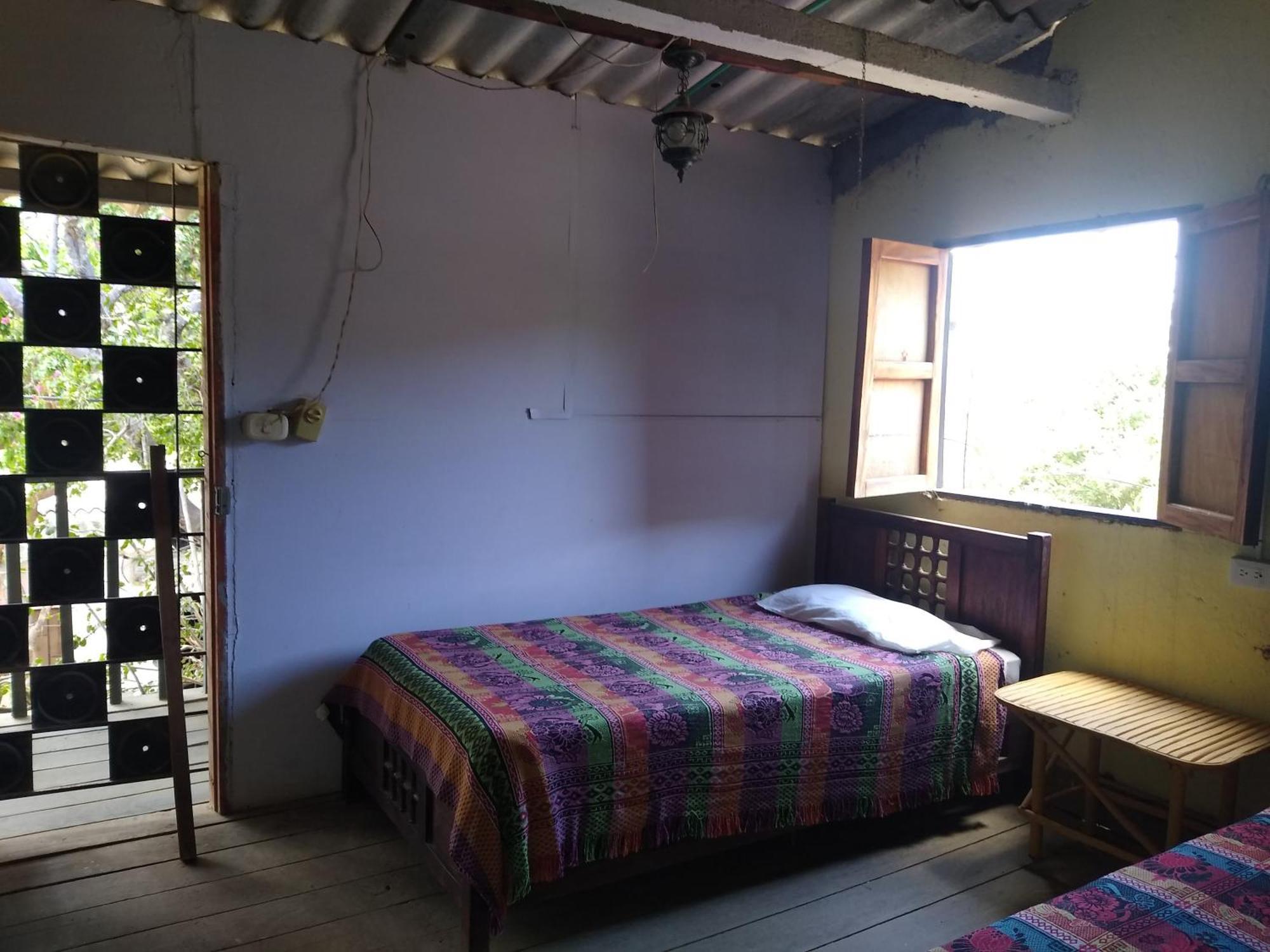 El Garaje Hostal Таганга Екстер'єр фото